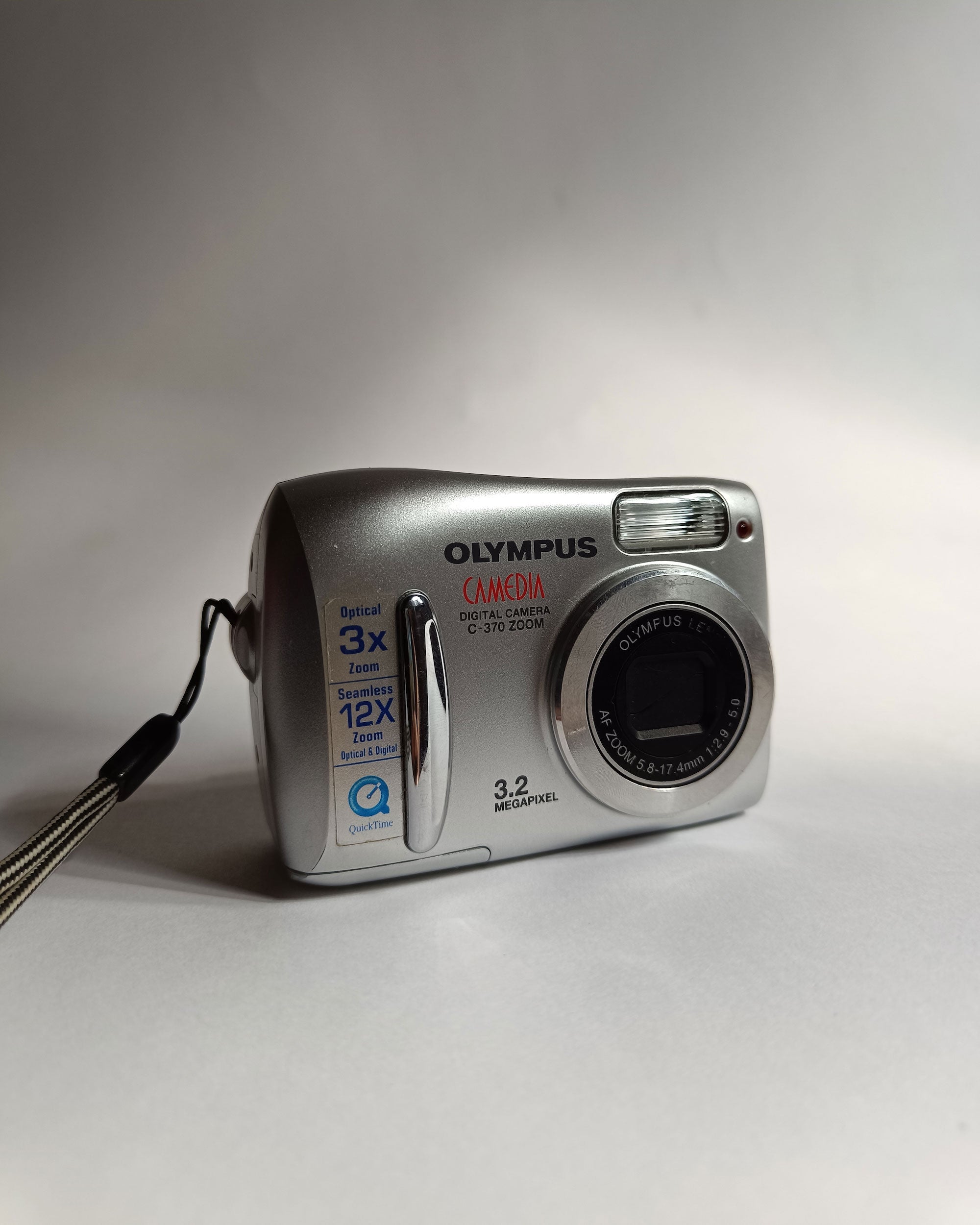【ジャンク品】 OLYMPUS CAMEDIA C-370 ZOOM Olympus Camedia C-370 Zoom 3.2MP Compact Digital Camera