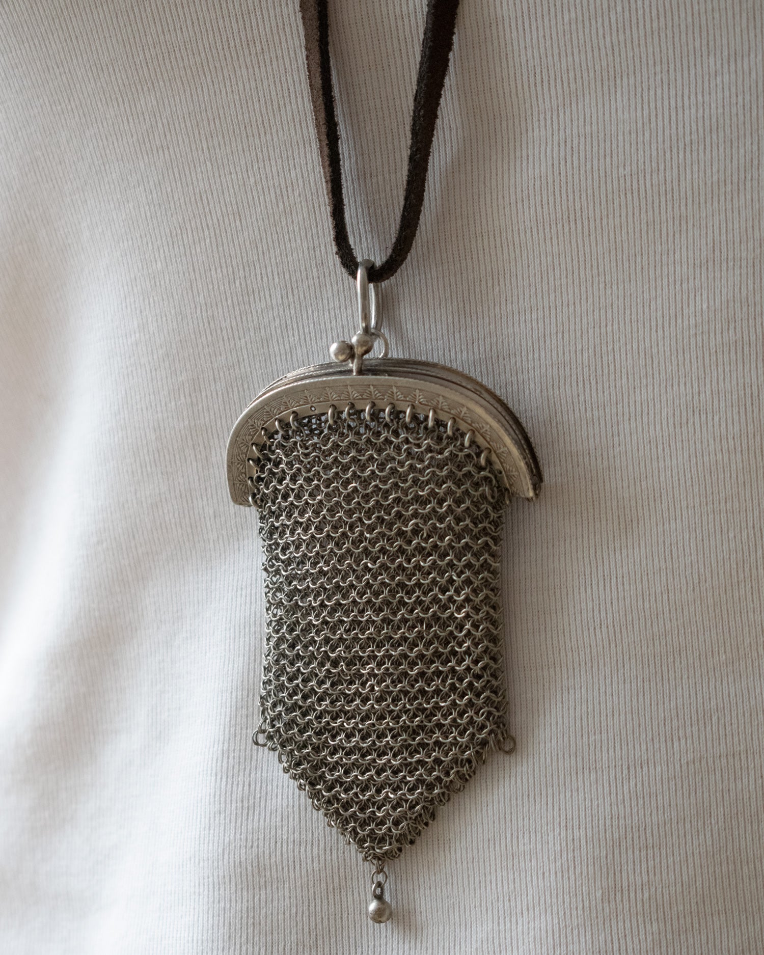 Antique Mesh Purse Necklace (Brown)