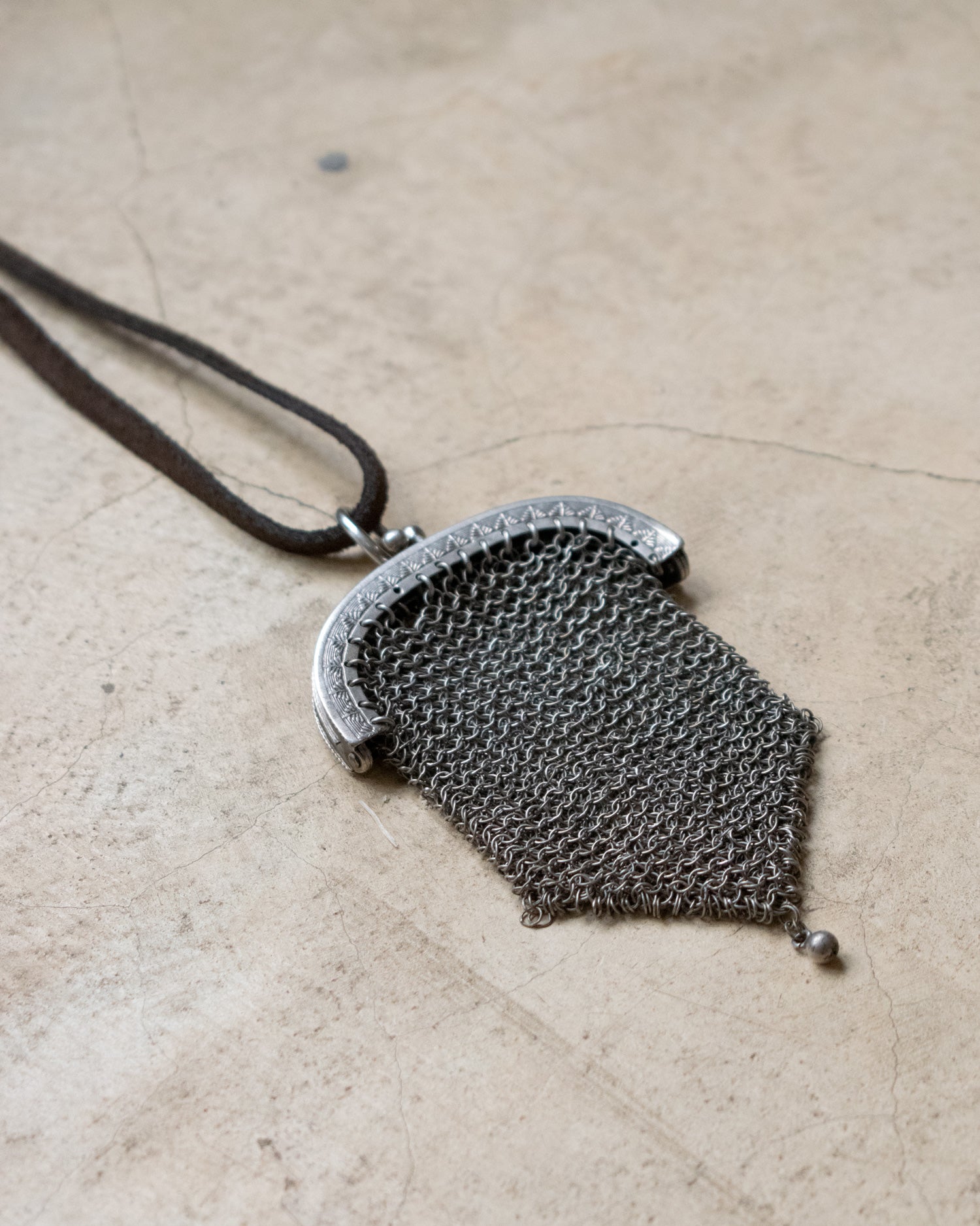 Antique Mesh Purse Necklace (Brown)