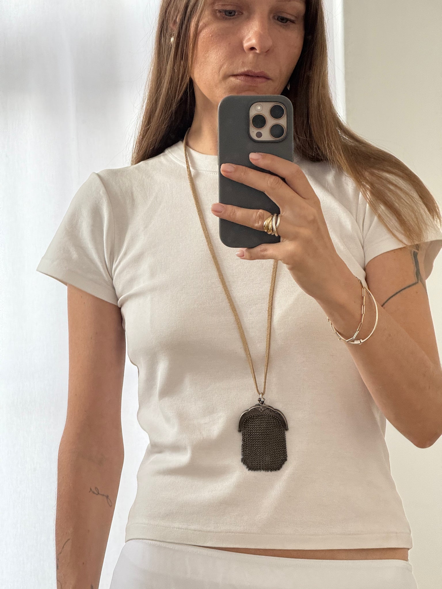 Antique Mesh Purse Necklace (Beige)