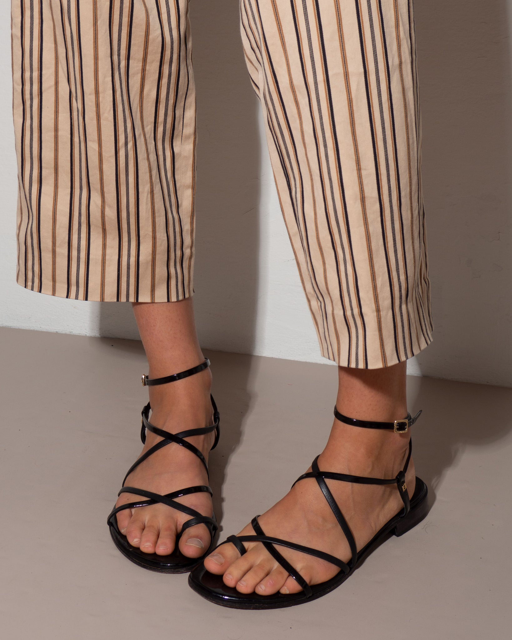 Fendi Strappy Sandals (40)